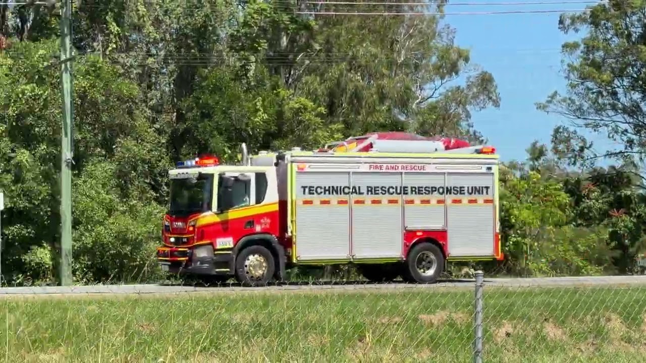 FIRE: 850Lima Technical Rescue responding to a technical rescue
