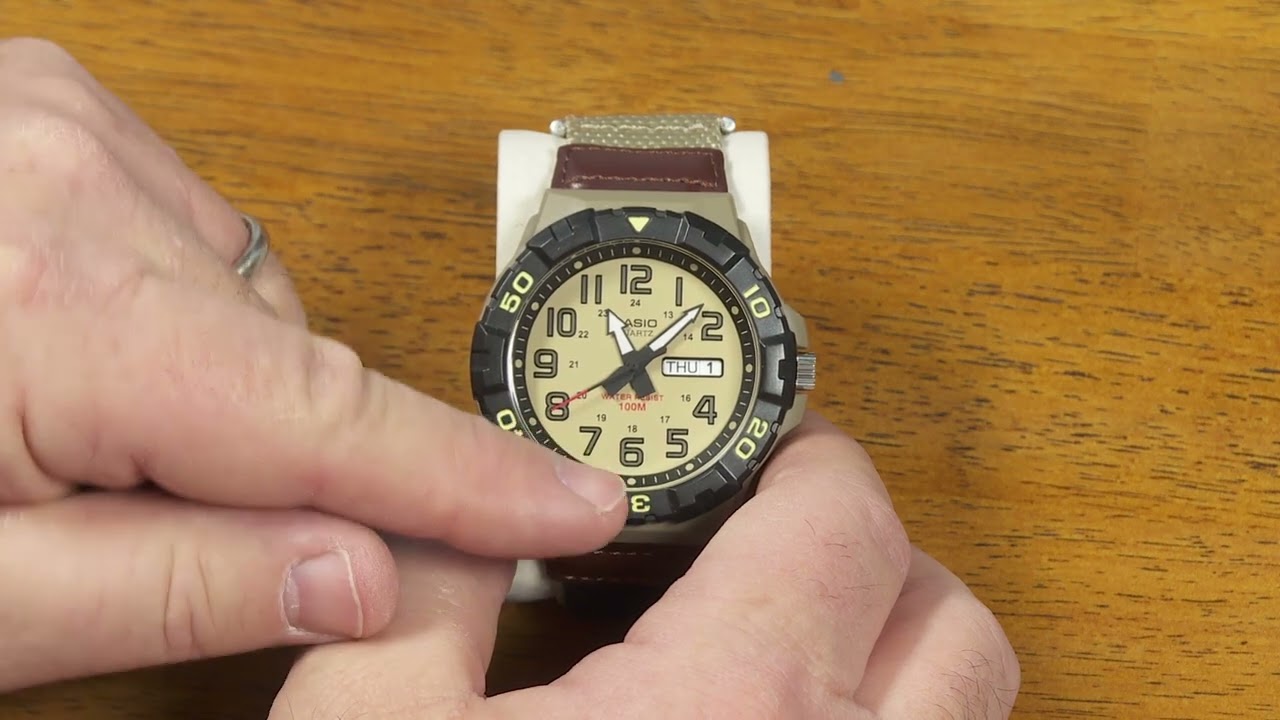 Casio MRW210H с ремешком на липучке