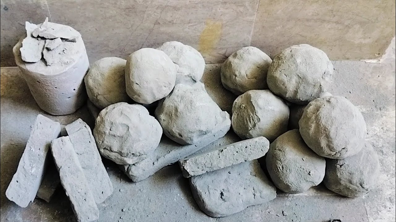 Crunch satisfying pure mud dirt balls dry clay pot crumbling 🔥 💦 crumbling yummy paste play 