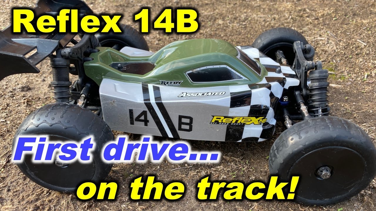 Team Associated Reflex 14B first drive on the track