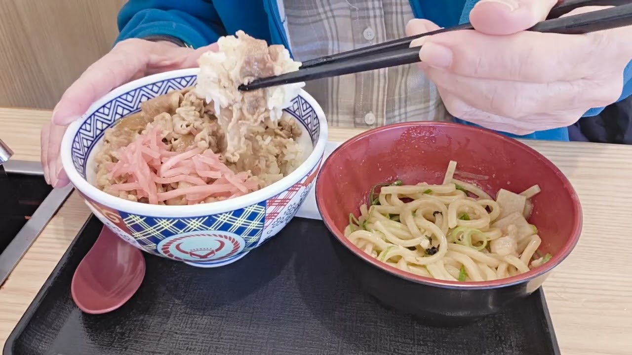 #油そば牛丼　牛丼ミニ油そばセット　８００円　不破郡垂井町綾戸　吉野家垂井店　