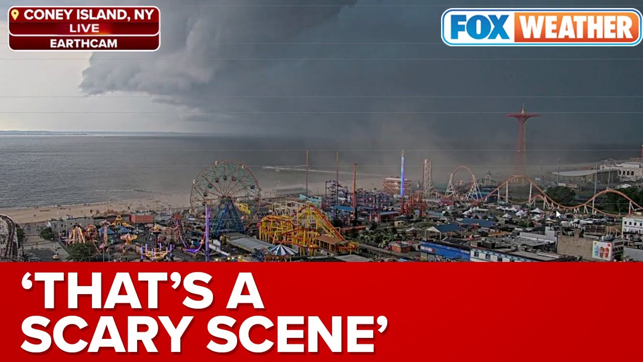 Shelf Cloud Moves Over Coney Island In NYC