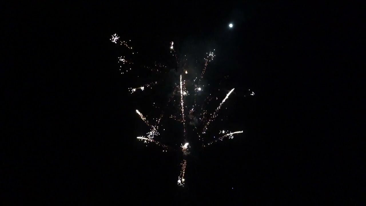 DuMBo von HiRt und Co. FiReWoRkS