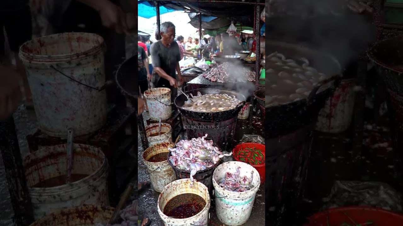 The most delicious Giant Frog Street Food, in demand in markets@Curryliciousstreet-Ai