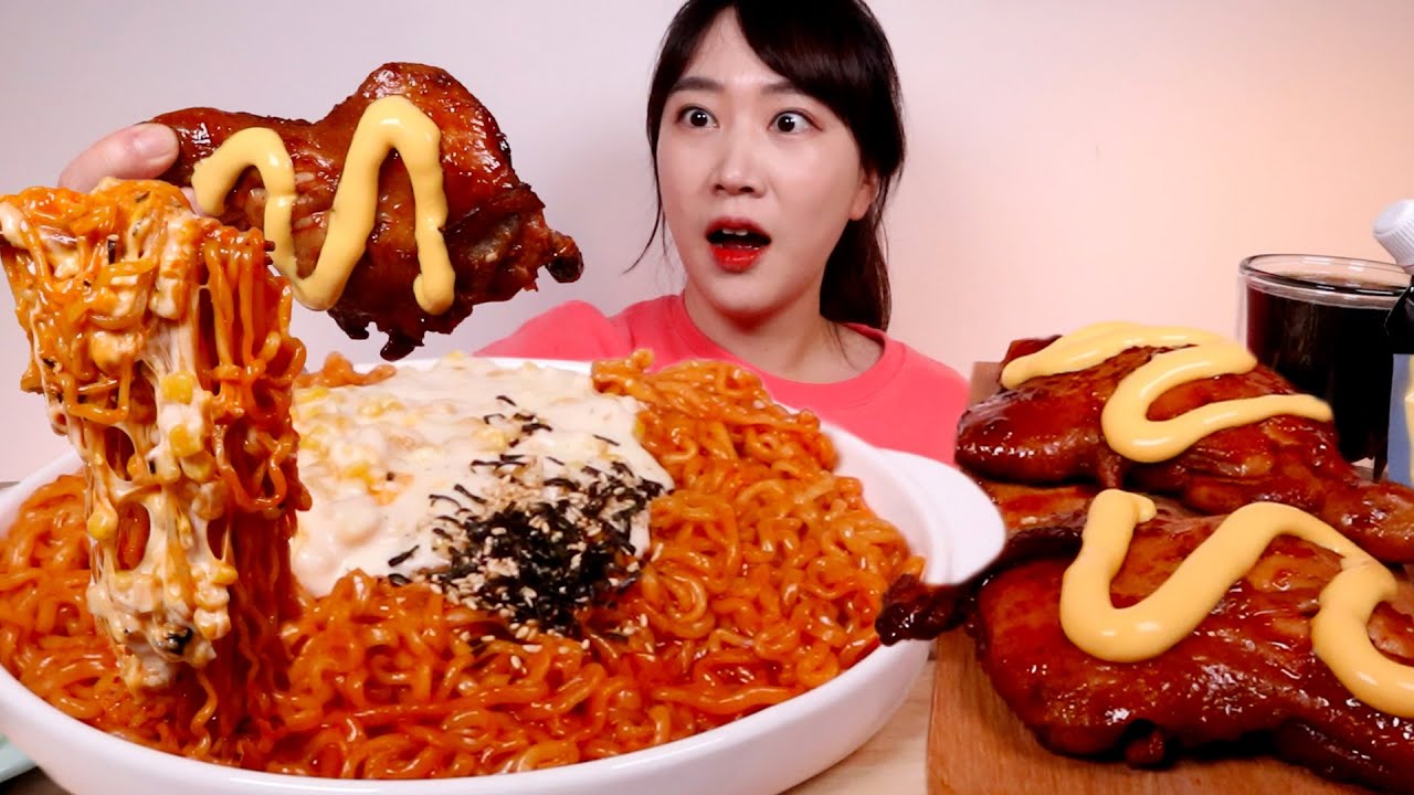 콘치즈 불닭볶음면과 자메이카치킨 체고치소스 먹방 Corn Cheese Buldak Fire Noodles & Grilled Chicken Leg MUKBANG