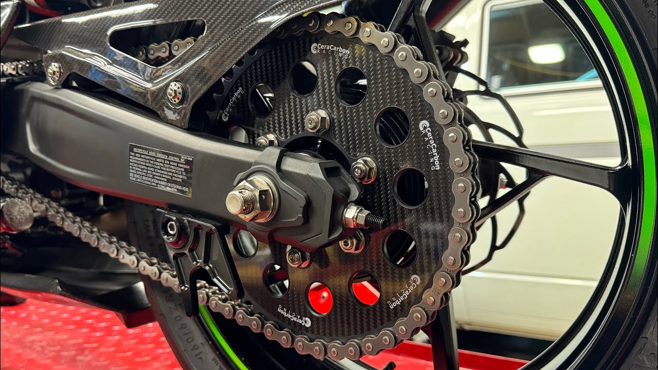 CeraCarbon rear sprocket install on Kawasaki ZX-4RR