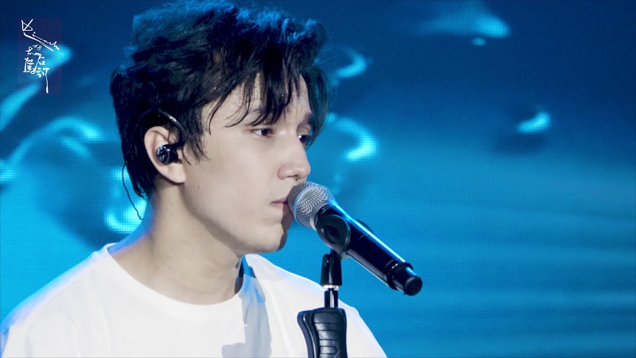[Fancam] 秋意浓 Late Autumn - 迪玛希Dimash Димаш ,18/10/2019 WOW arena opening mini concert@Sochi