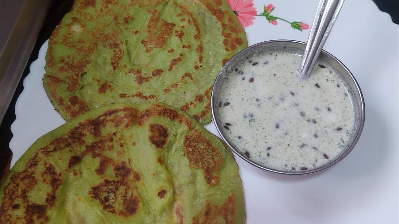 मूंग डाळ मध्ये काकाडी टाकून तर बघा घरच्यांना ही डिश खूप आवडत mhanun 2&3 दा बनवत असते  मूंग डाळ डोसा 