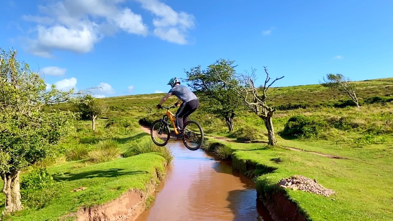 SKETCHY MTB SWAMP GAP  -  QUANTOCK HILLS MISSION