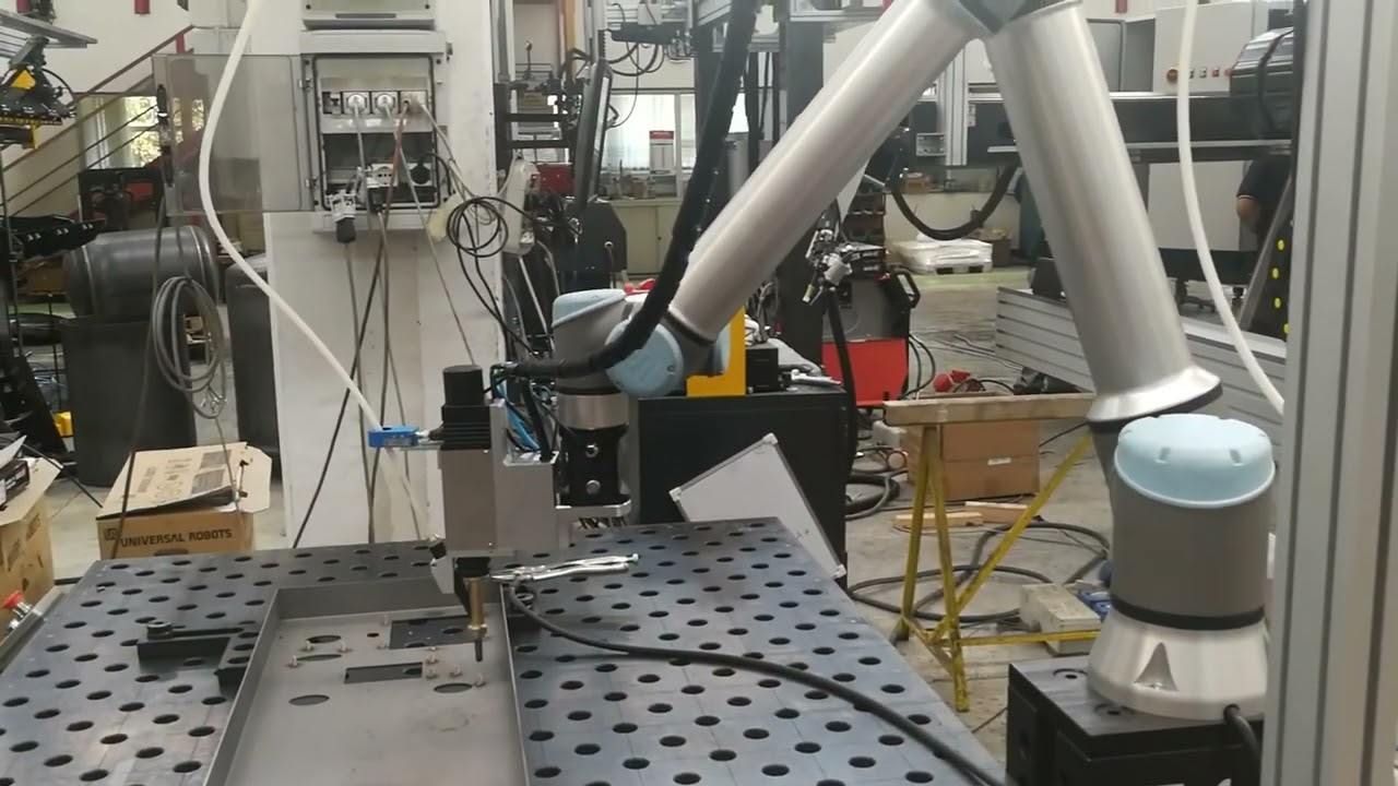 Stud welding with Cobot