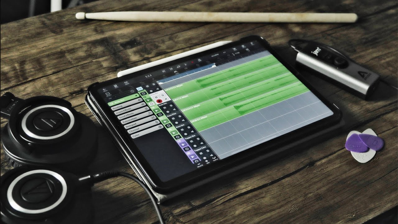 What Makes Music Production On An iPad Different (Good & Bad Things)