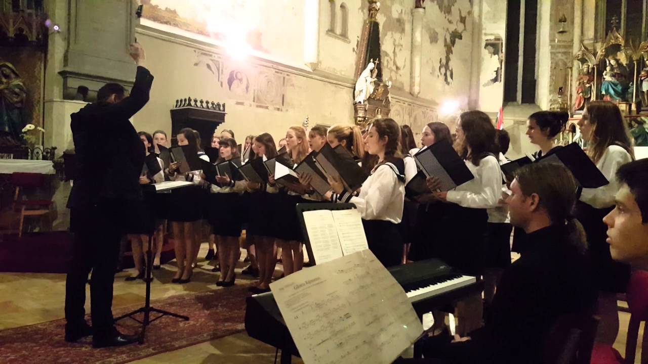 Szent Mór Iskolaközpont - HELIKON 2016 GÁLAKONCERT