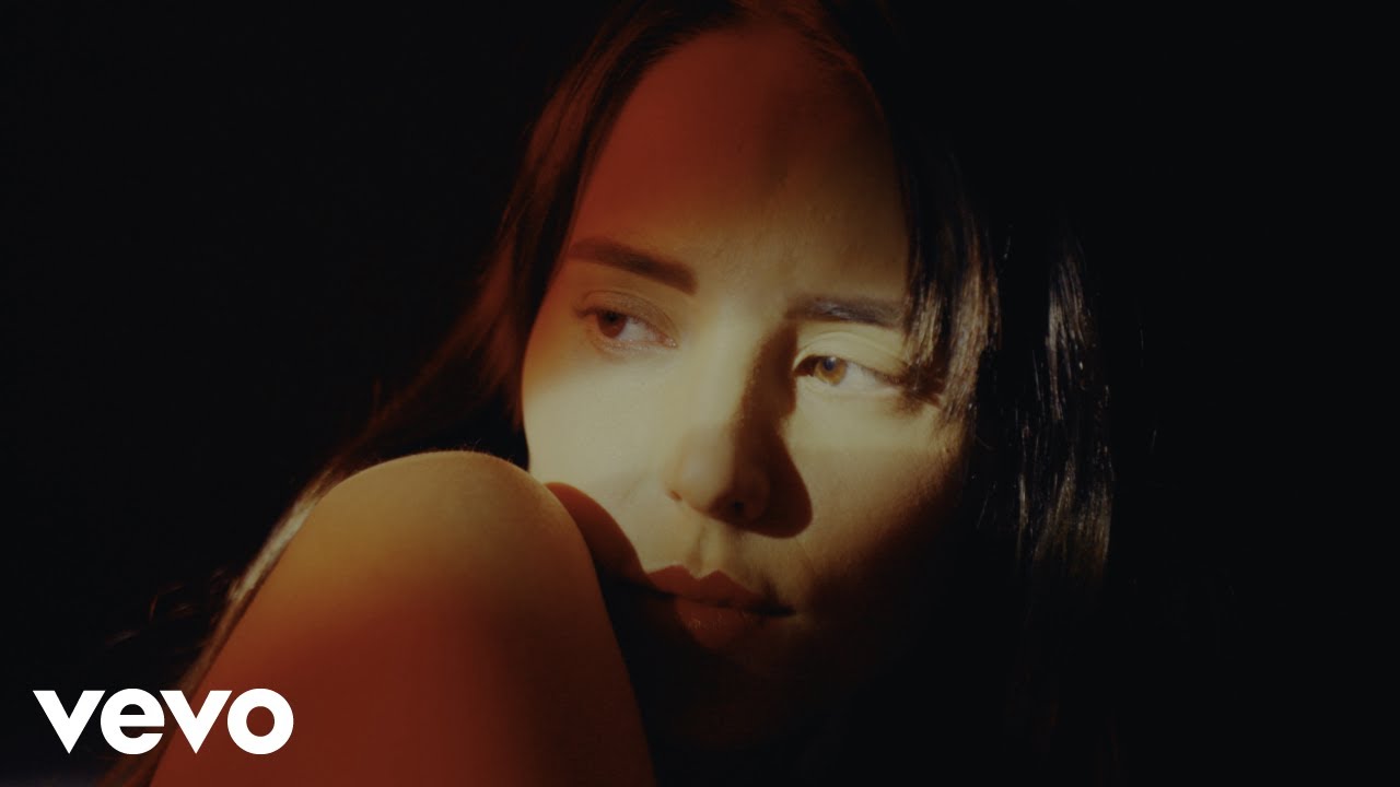 Majo Aguilar - Quise Algo Bien