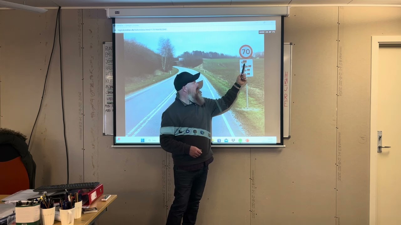 Hastighed under ligeudkørsel og vognbaneskift / sammenfletning
