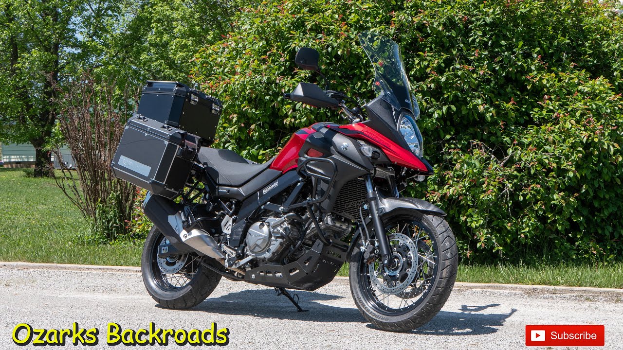 Suzuki V-Strom 650XT Gets Givi Trekker Outback Side Cases and Top Box Installed.