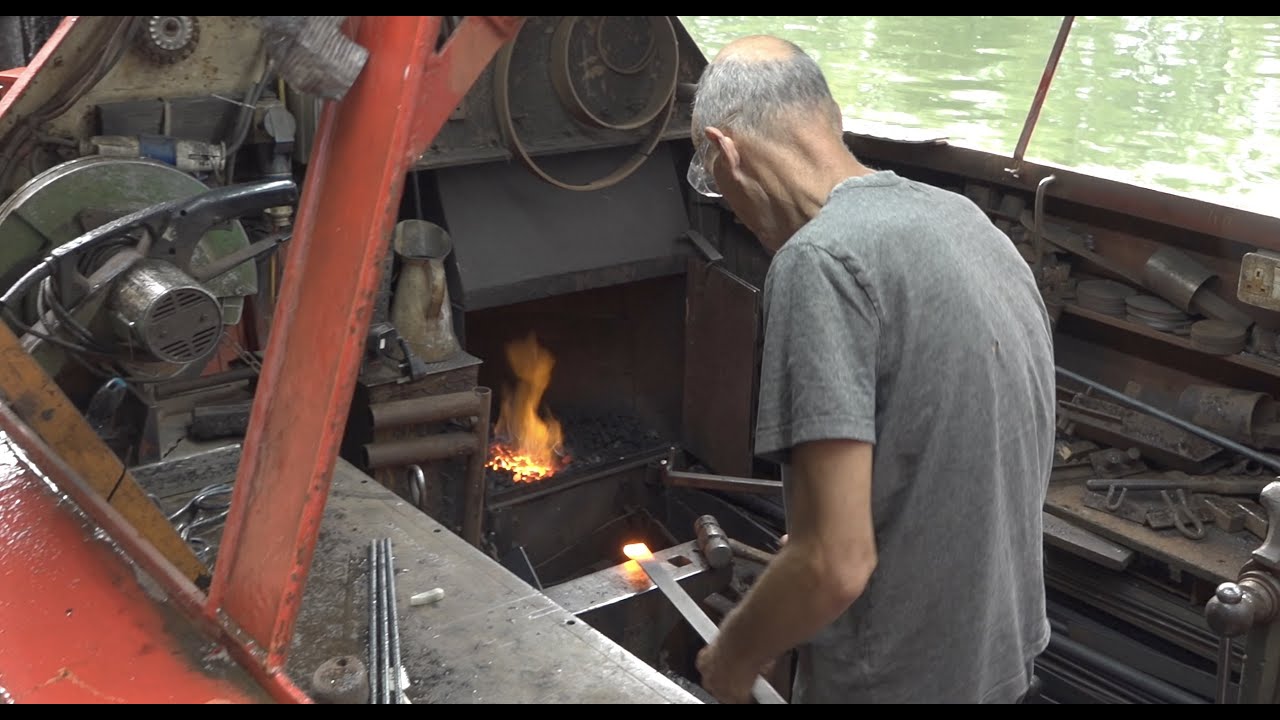 The Wandering Blacksmith of the UK waterways