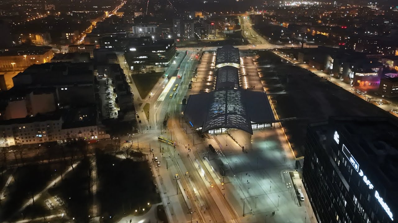 Łódź z drona - nocne ujęcia (rejon Dworca Łódź Fabryczna) 4K UHD