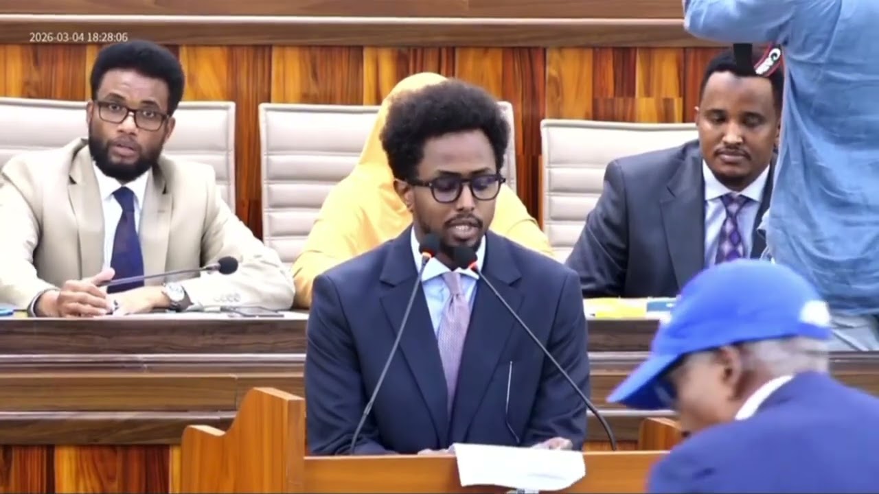 DEGDEG:-Xarunta Golaha Shacabka iyo Waxa hadda ka dhax socda.