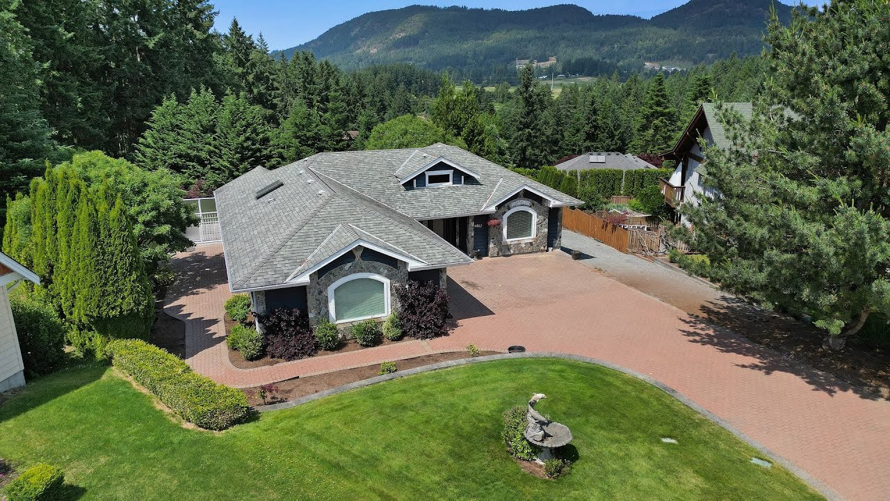 Hampton Pl 6812, Duncan BC