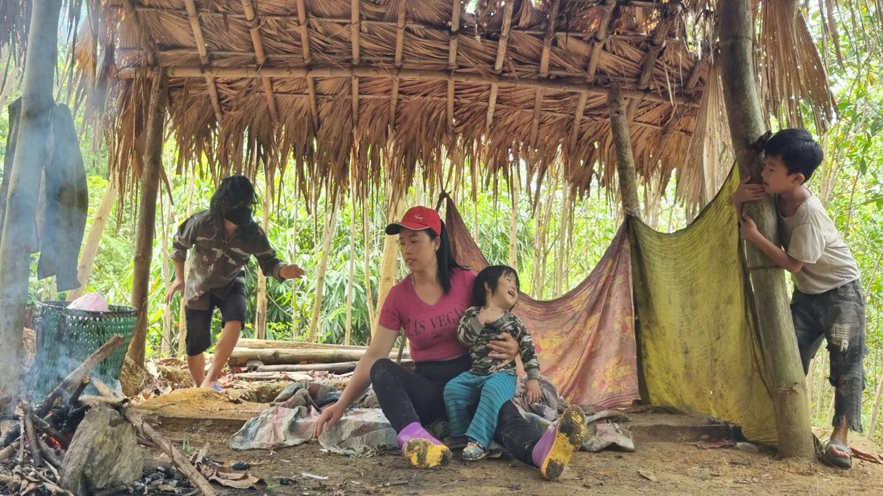 Will two homeless children meet again? After escaping from strange man