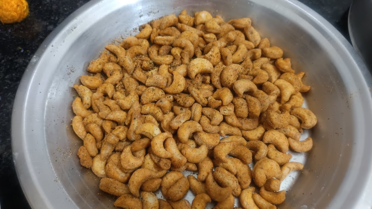 Kaju namak pare