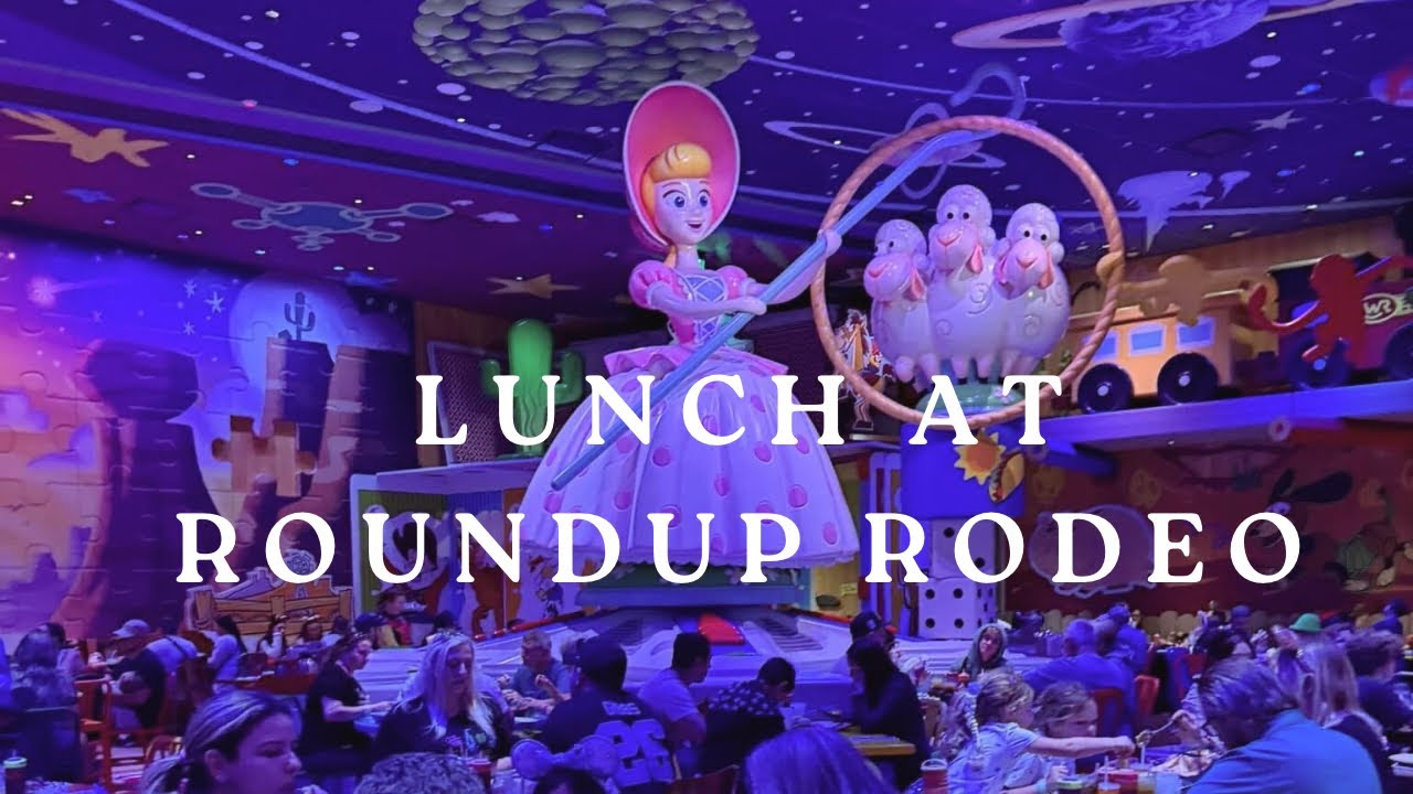 Lunch at Roundup Rodeo BBQ at Disney’s Hollywood Studios 🤠🍗 