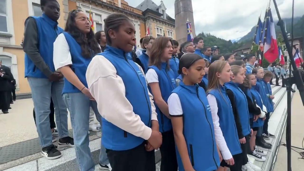 Chant des partisans  - Harmonie de Cluses et collège Geneviève de Gaulle