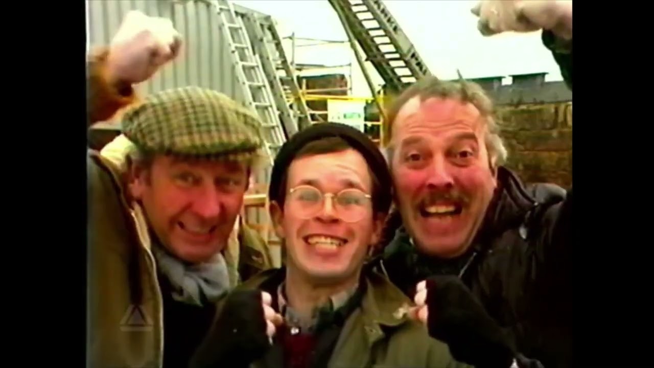 Martin Plant Hire UK TV Advert - Monday 28th November 1988