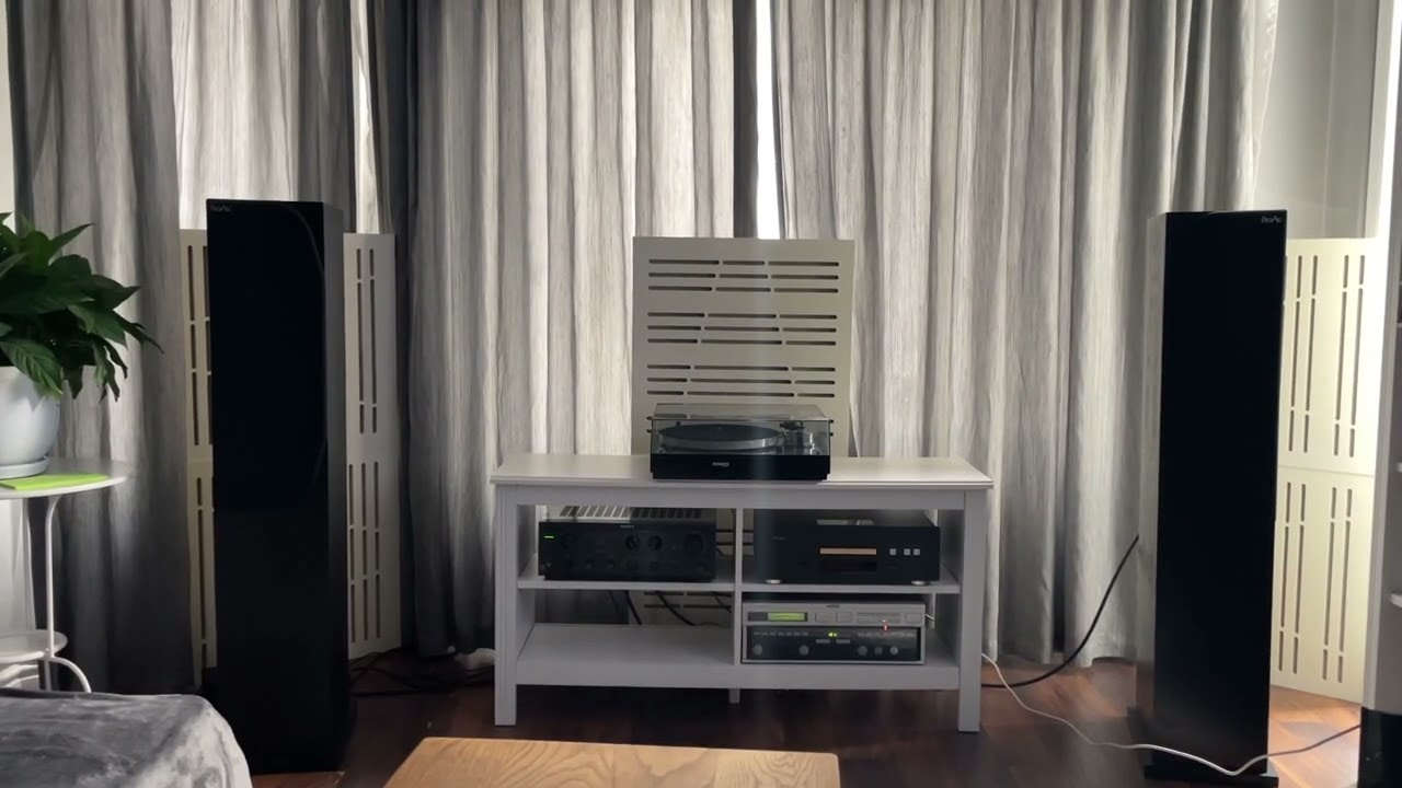 ProAc Response 3.8 - Elles Bailey