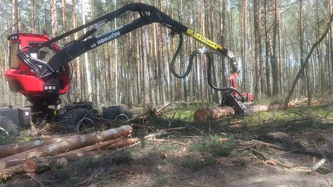 KOMATSU 931XC  Первые попытки самостоятельной работы под четким контролем Сэнсэя.