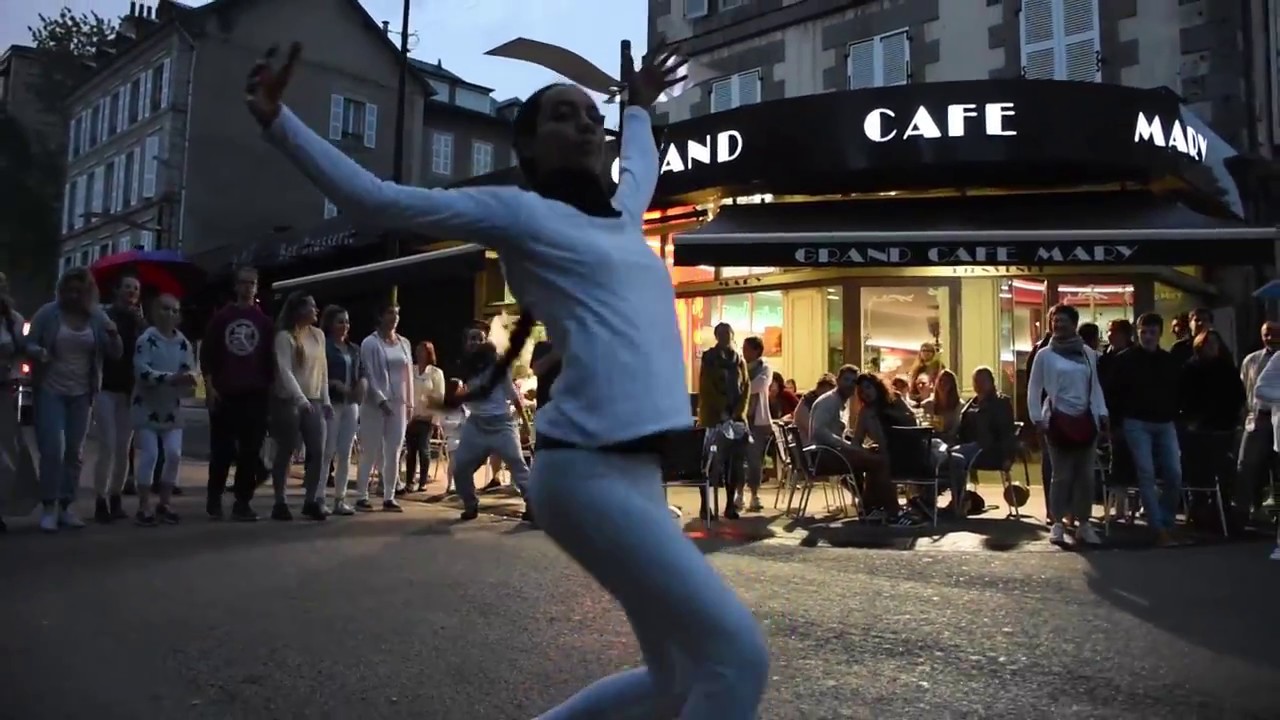 2018  20 mai Déambulatoire Les Phonolites avec Samba Gage