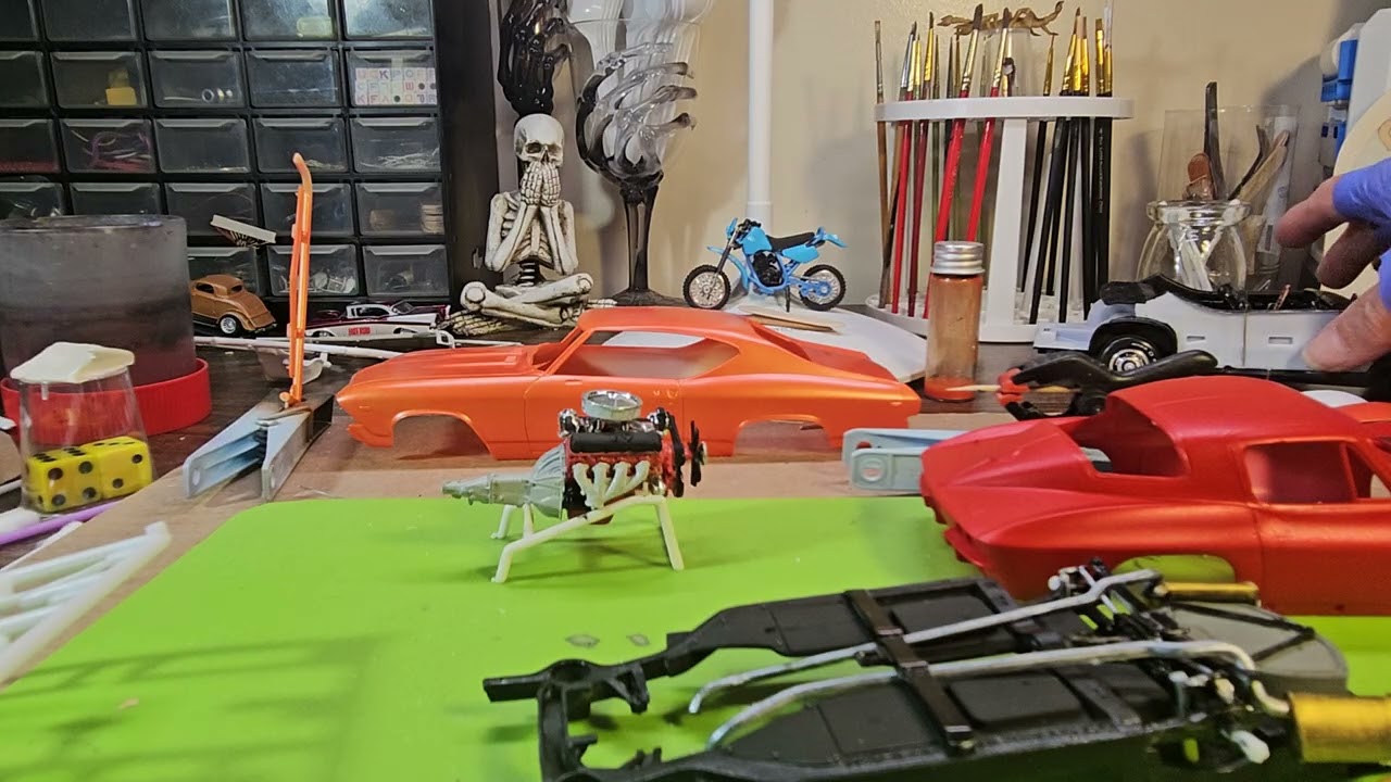  #Assemblersunite/Rock n Roll on wheels group builds 