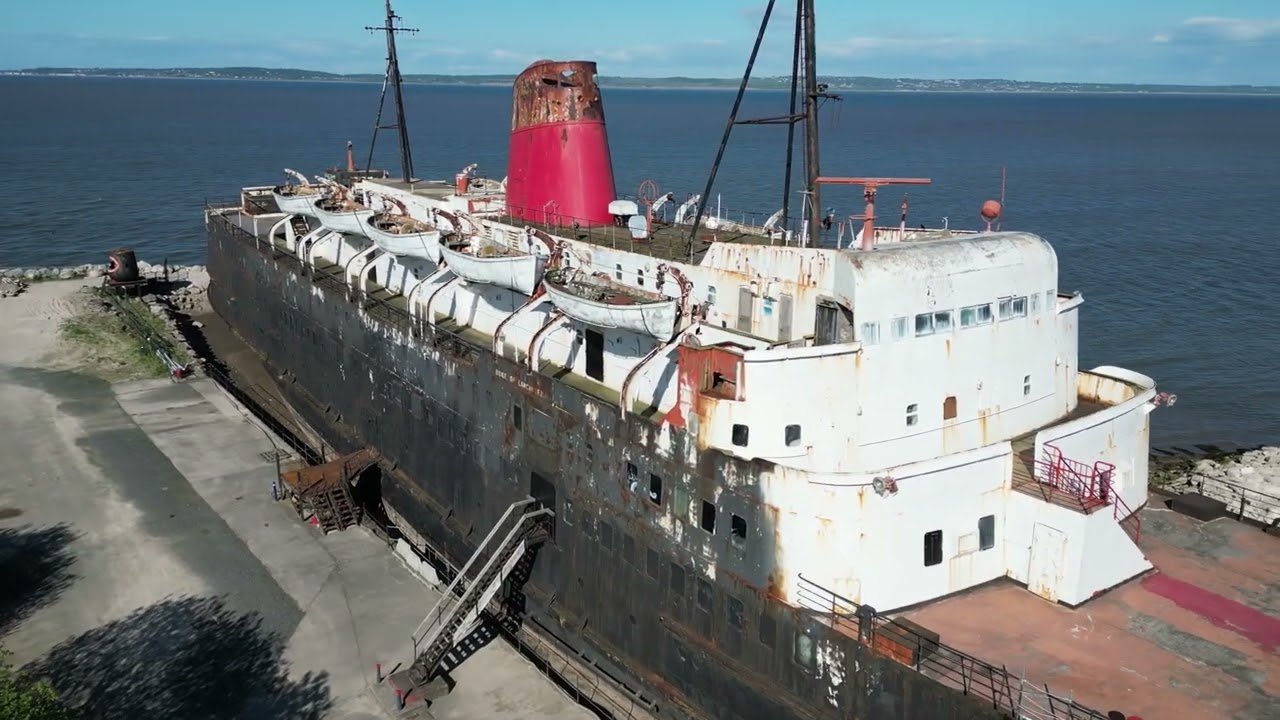 Fun Ship, Holywell