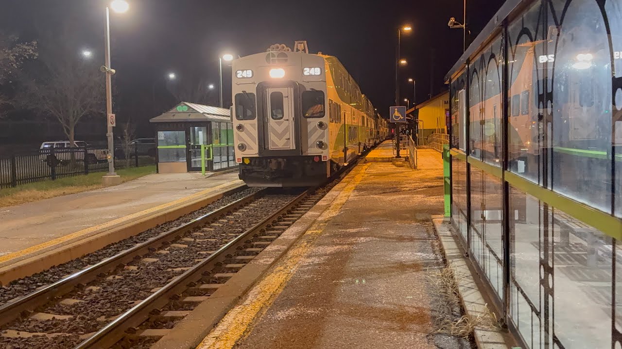 RCC 249 RETURNS! Go 249S & MP54AC 680N at Markham 