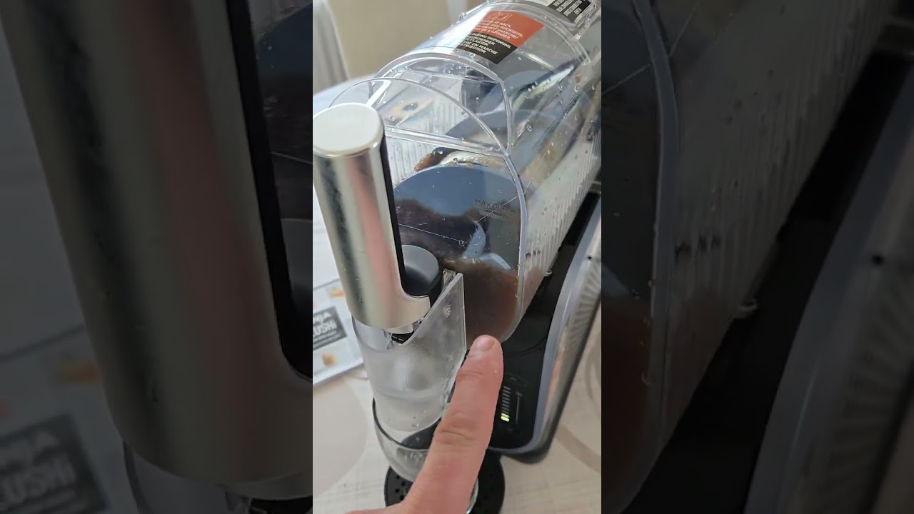 Premier test de mon Ninja Slushi avec la fabrication d’un granité au coca .