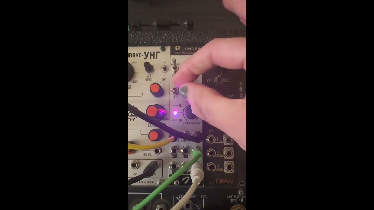 Joranalogue Cycle 5 Vari-Wave VCO
