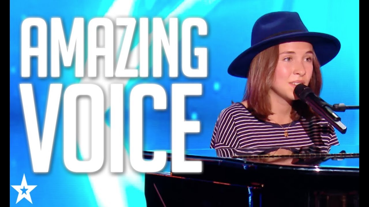 What a VOICE ! Marilou makes an incredible surprise to her grand parents on France got talent !