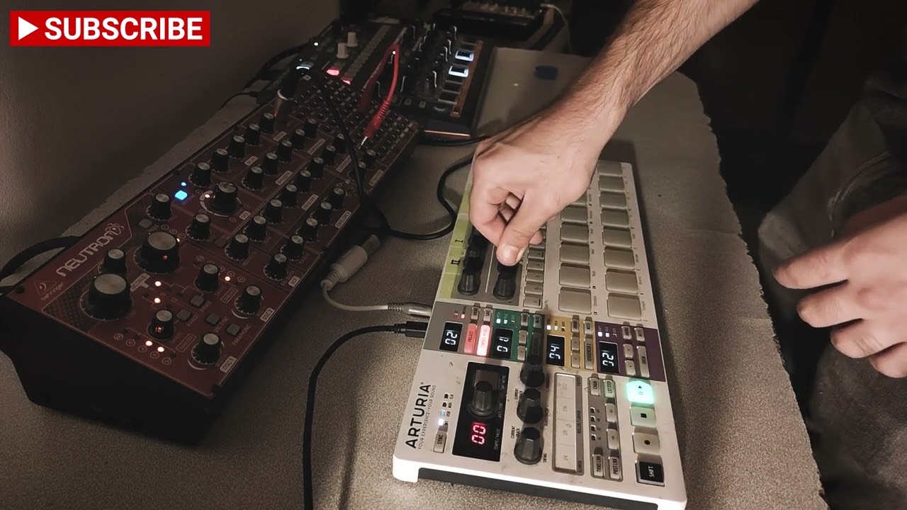 Midnight Jam - (Behringer Neutron, Drumbrute impact, Beatstep Pro and some Ableton action)