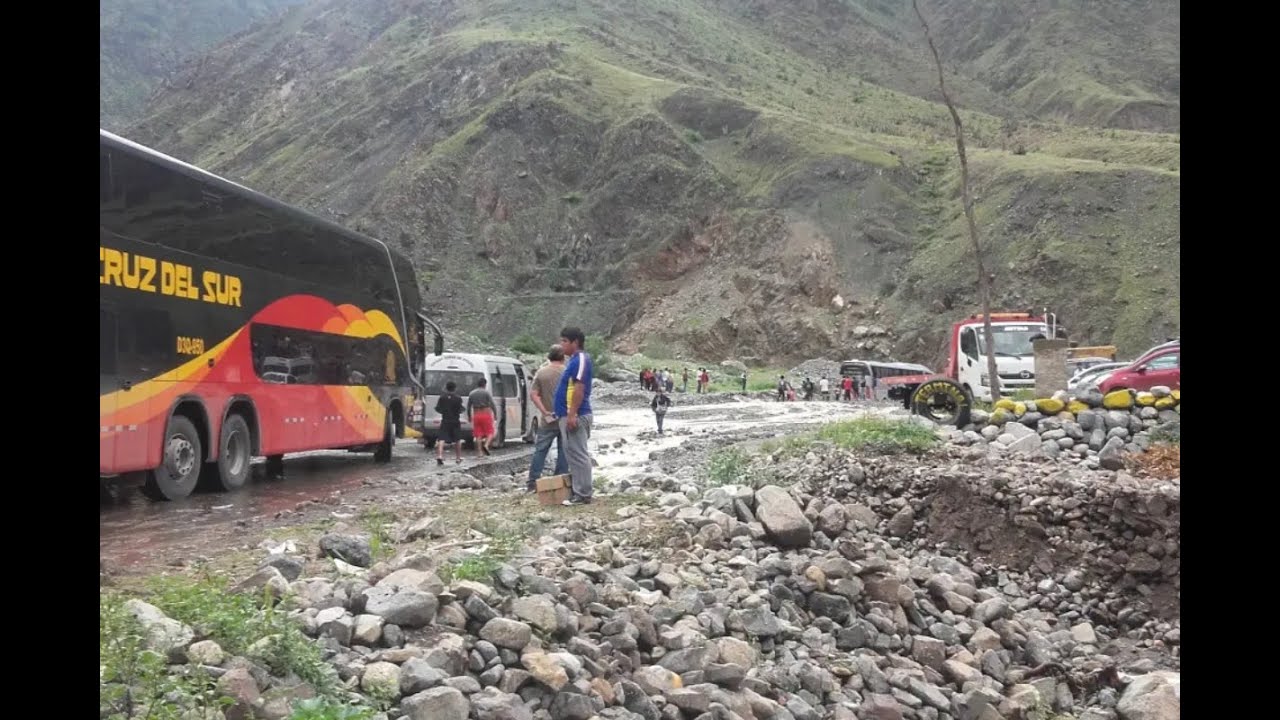 Pisco: Vías bloqueadas por la intensidad de los huaicos