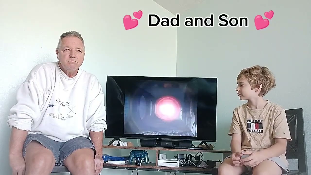 Eifel 65 Blue (DA BA DEE) на канале Oldschoolnewschoolmusicreactions с папой и сыном