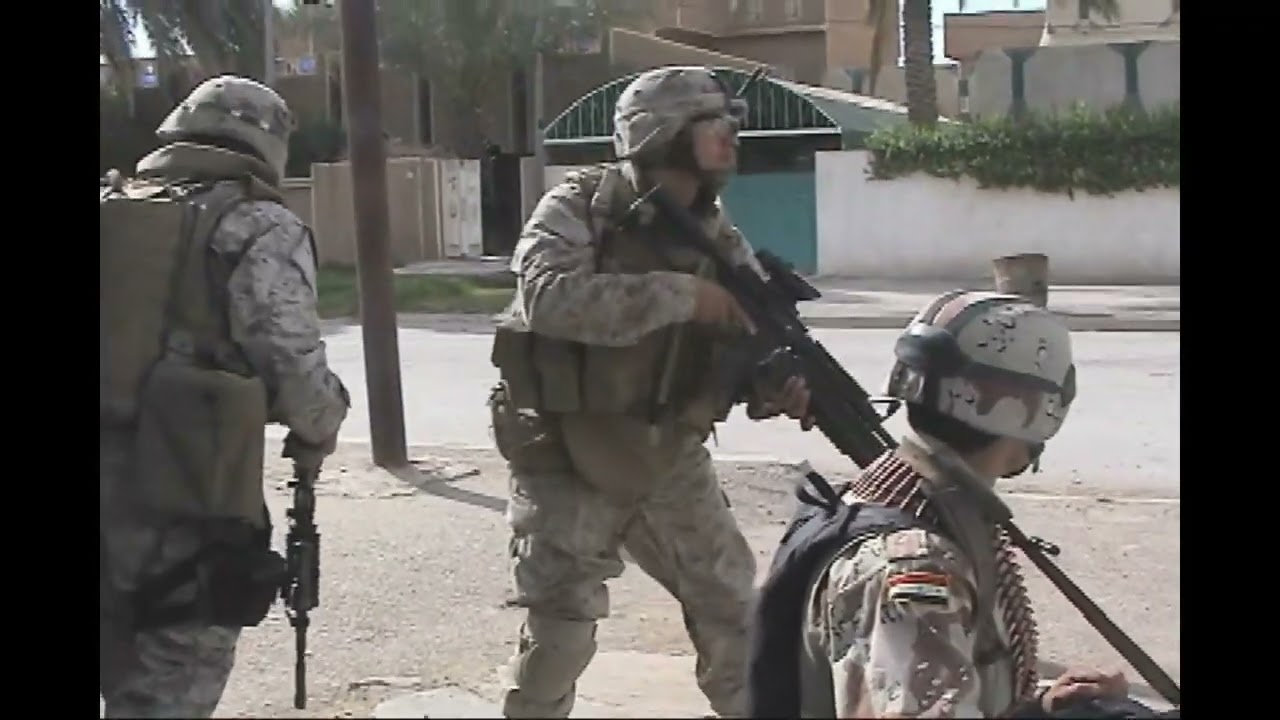 Боевые кадры RAW 06 — Рамади, Ирак, 20 мая 2006 г. — Морские пехотинцы США ANGLICO и IA ведут бой...