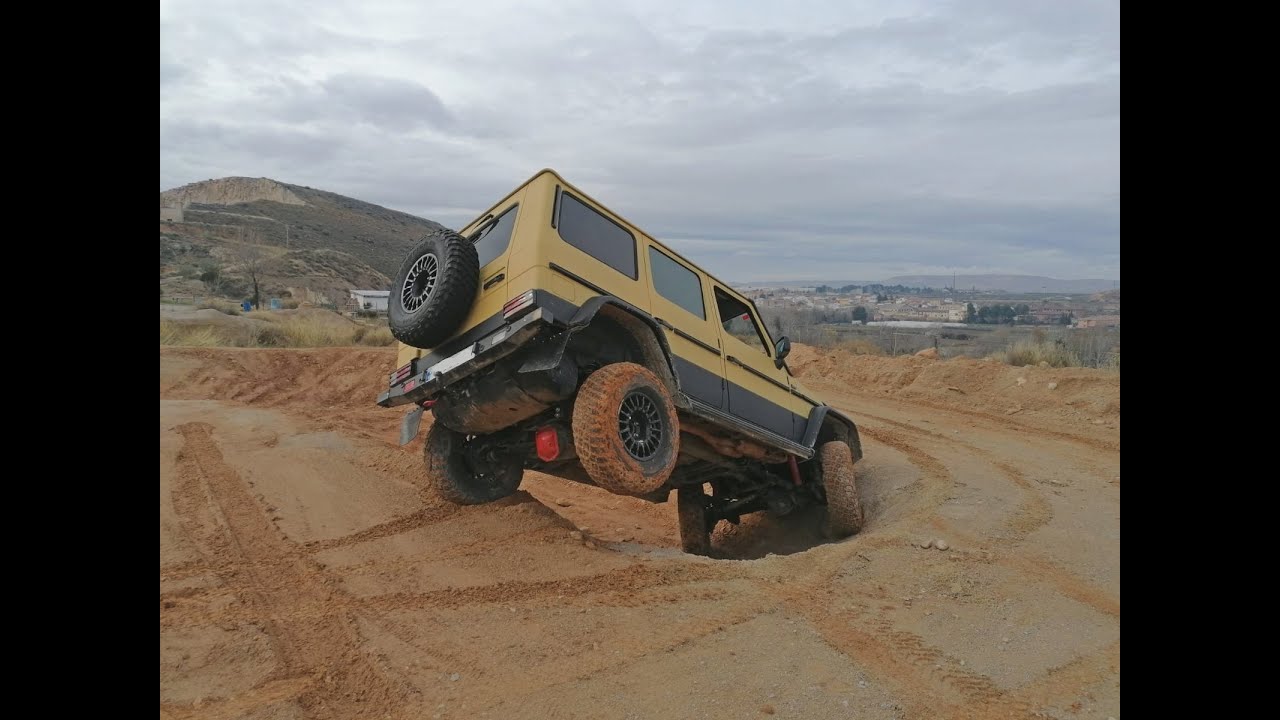 Mercedes G500 probando zona nueva en circuito Aventura MonegrosTT