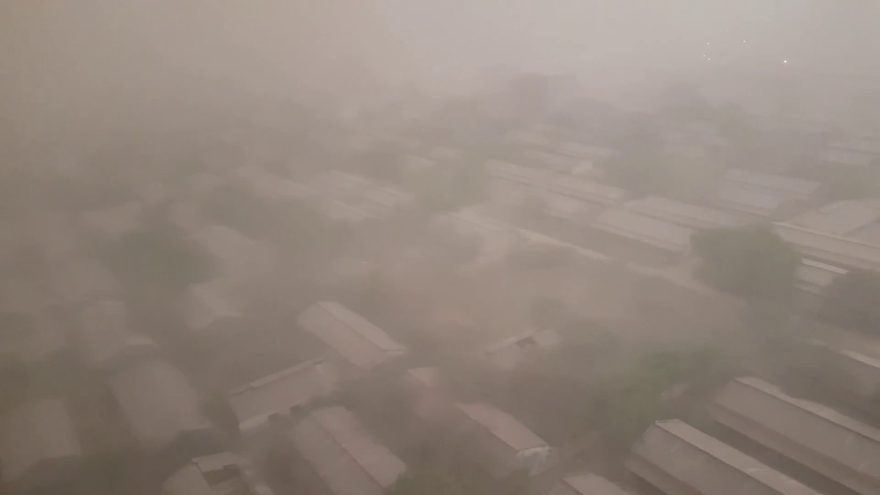 Dust storm along with light rain hit New Delhi-NCR Noida (Breaking News)