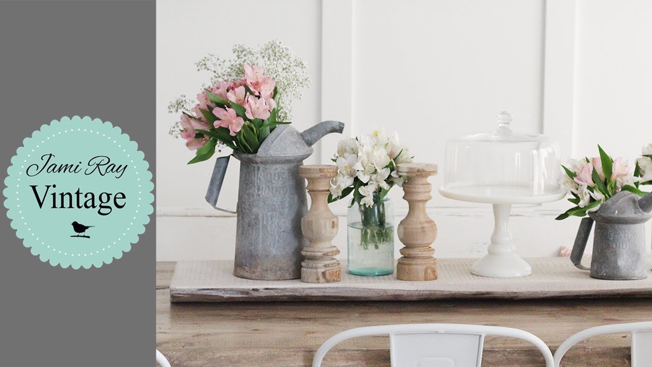 Farmhouse Oak Centerpiece |  Farmhouse Tablescape