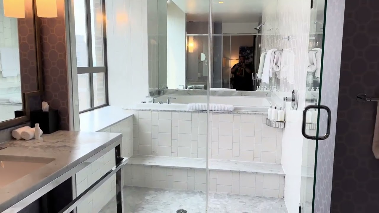 Kimpton Hotel Palomar Philadelphia | King Premium Jetted Tub Rm 1702 | June 3, 2023