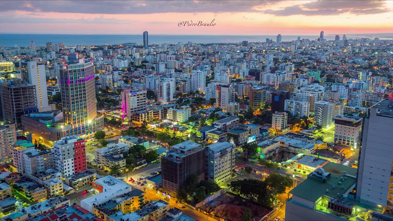 Atardecer en Santo Domingo, Rep. Dom.