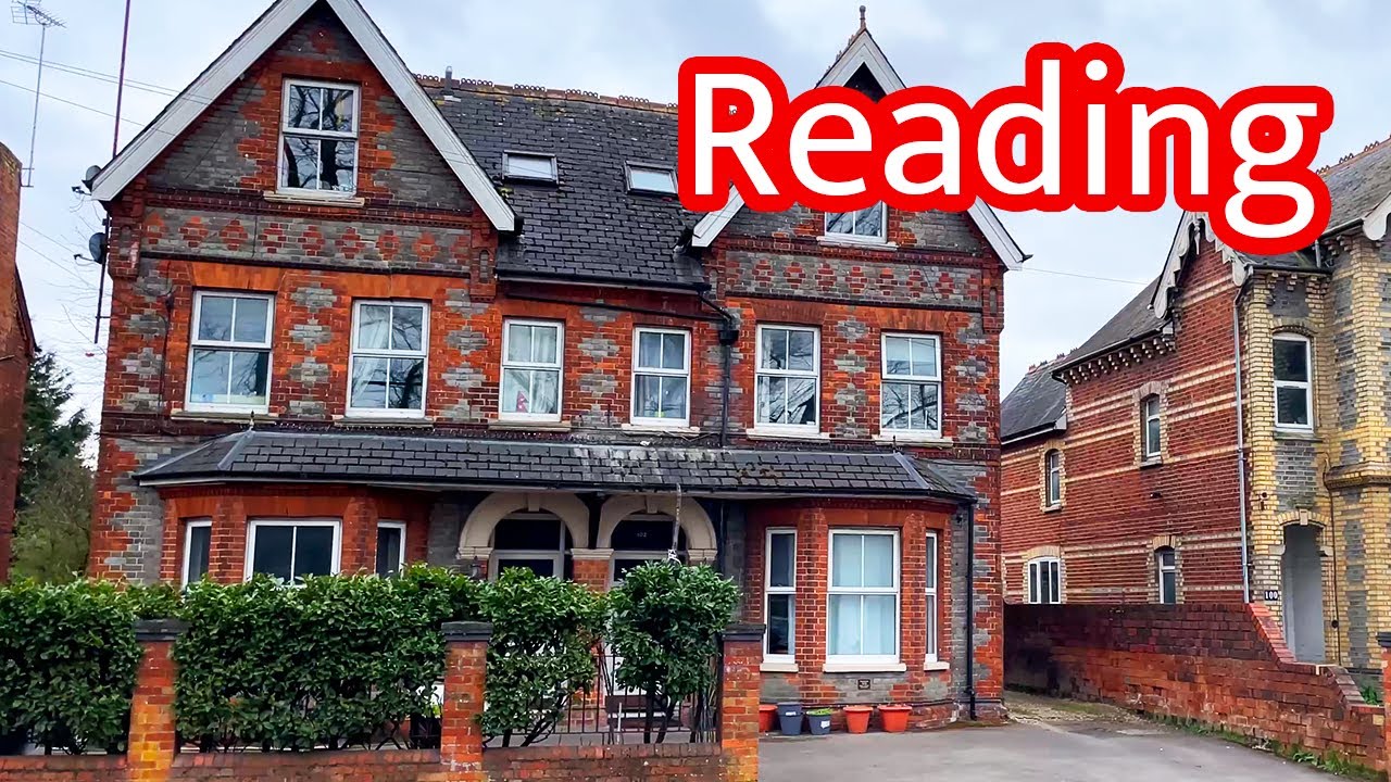 Reading, Wokingham Road, walking