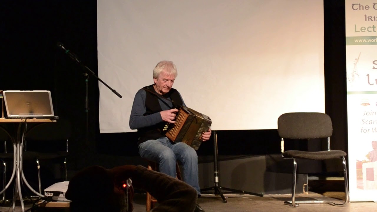 Charlie Piggott plays a set of Reels