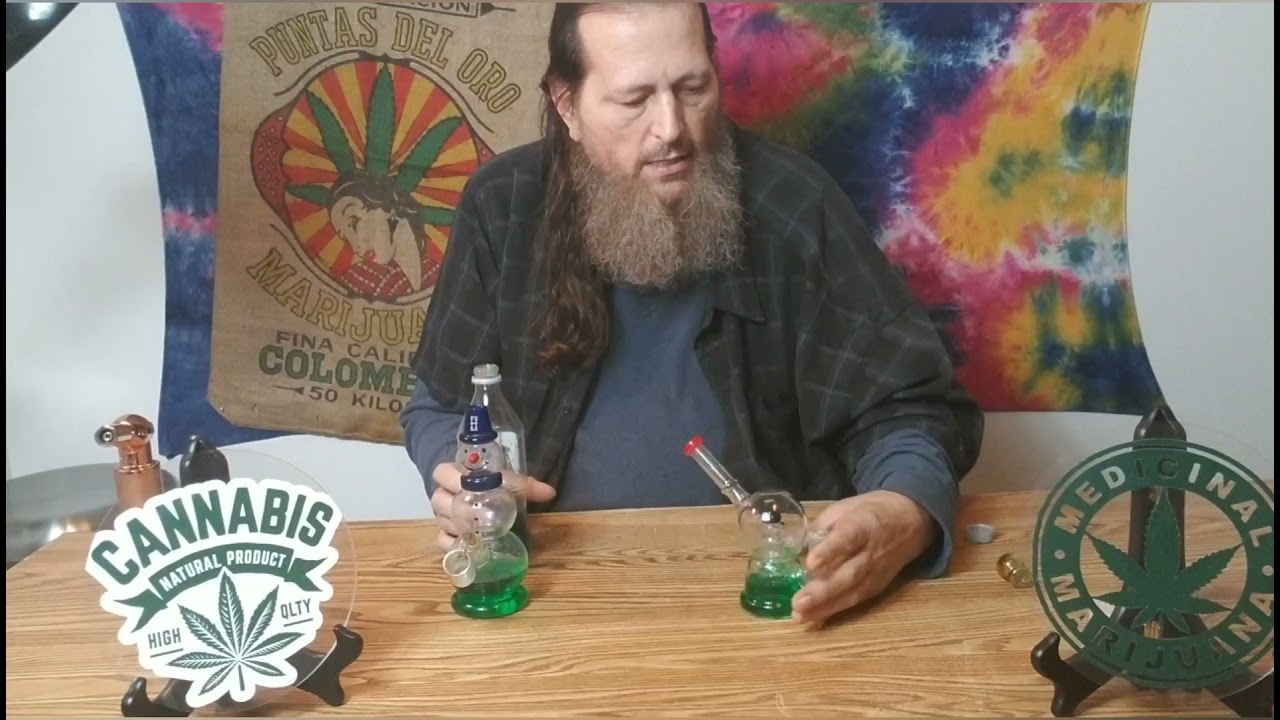 Tall Paul's Dank Tank  Hemper Snowman Bong vs Snowglobe Bong Unboxing and Review