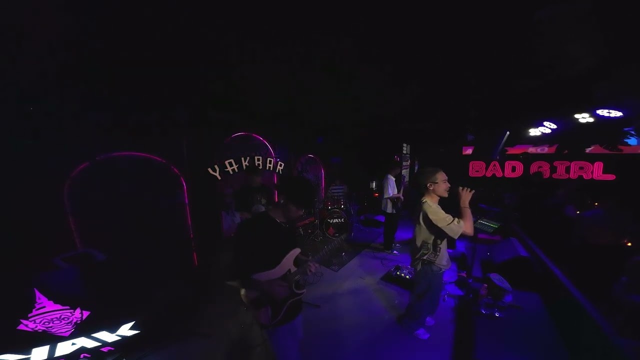 BOSSER - ฟังเพลิน 15 นาที LIVE IN YAKBAR